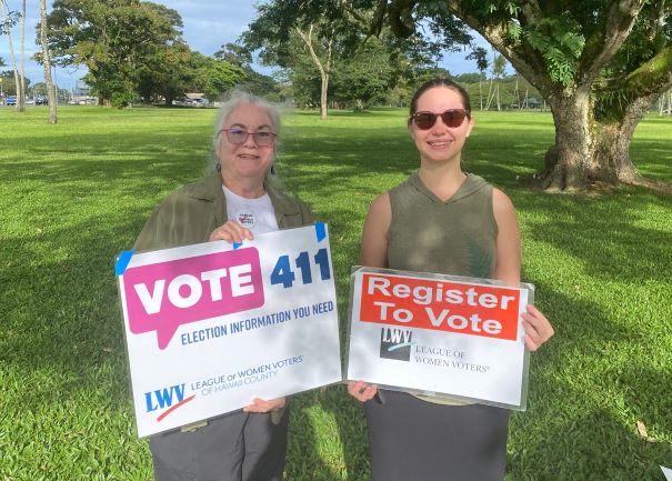 LWVHC Voter Registration at Bans Off Our Bodies Rally 1