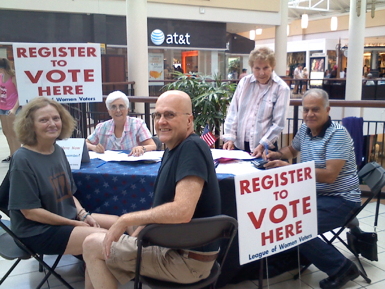Voter Registration at Willow Grove Park