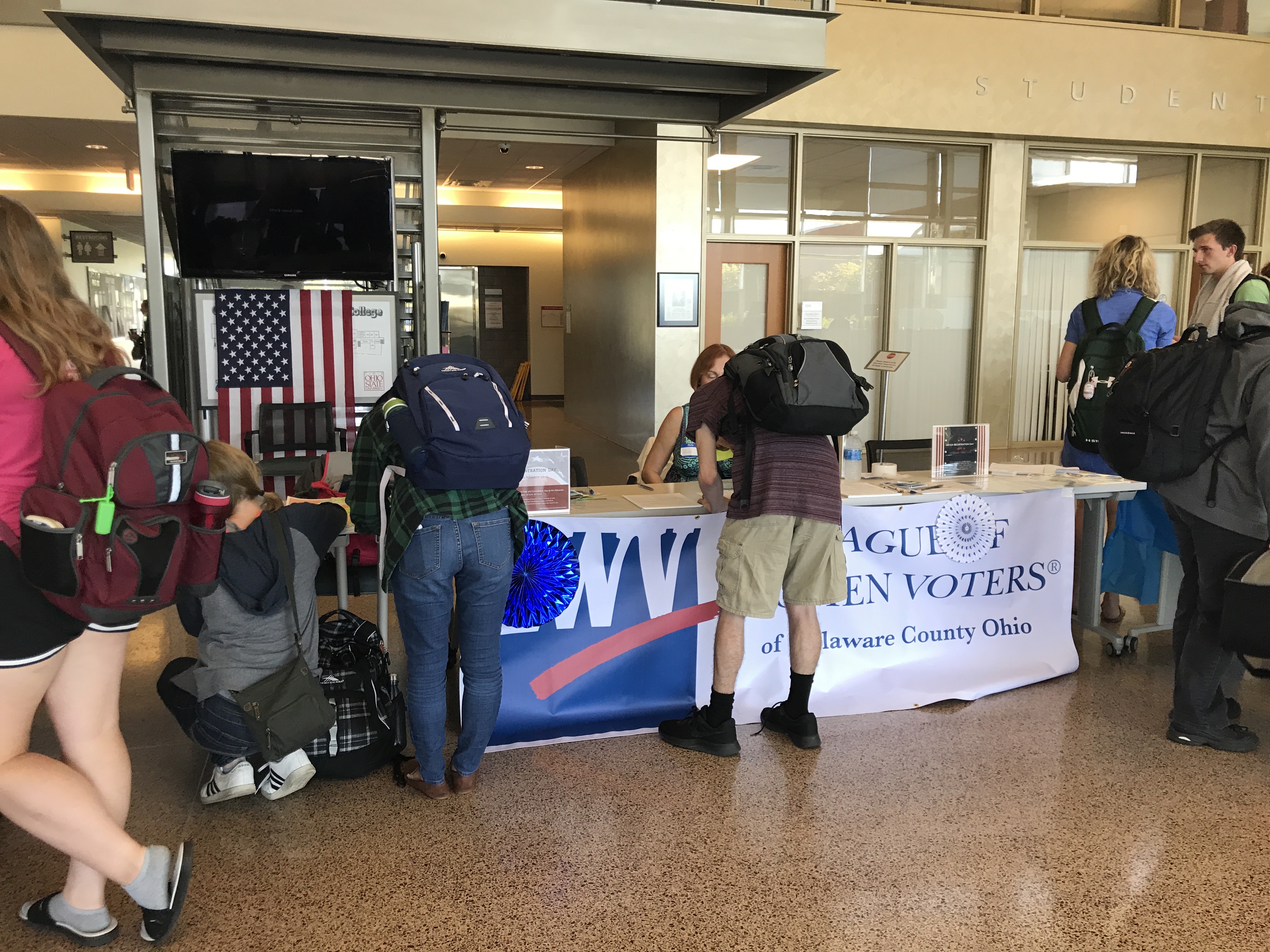 Students register to vote at Columbus State Community College Students register to vote at Columbus State Community College