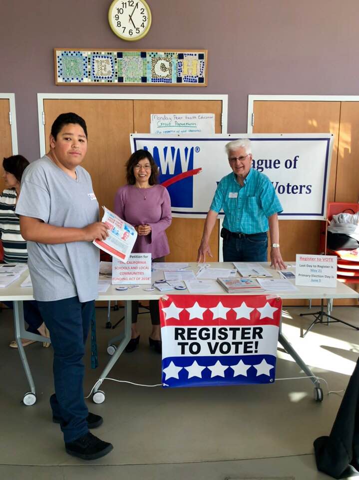 Voter Registration at the REACH Center