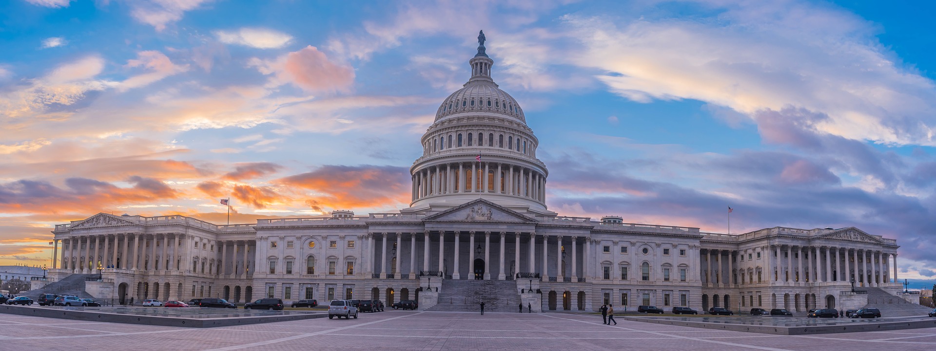 White House (behind) - panoramic shot