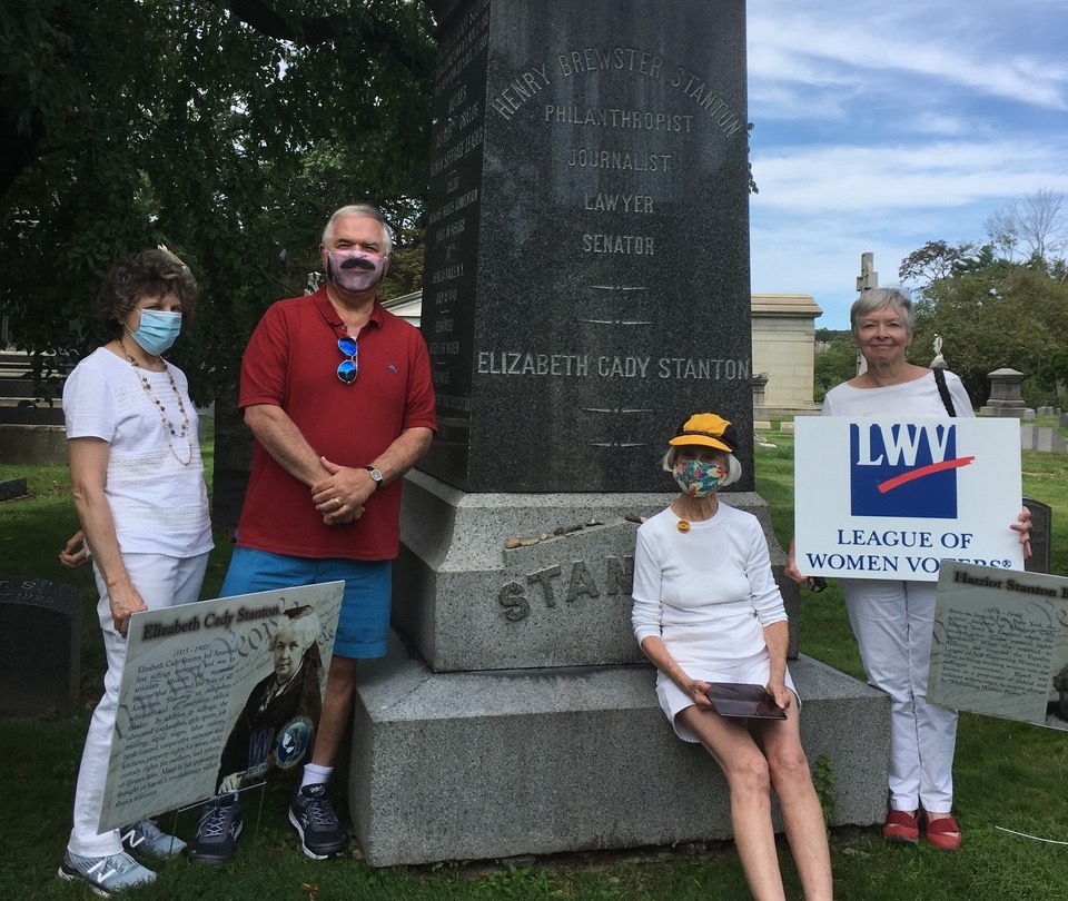 Woodlawn Cemetery Visit