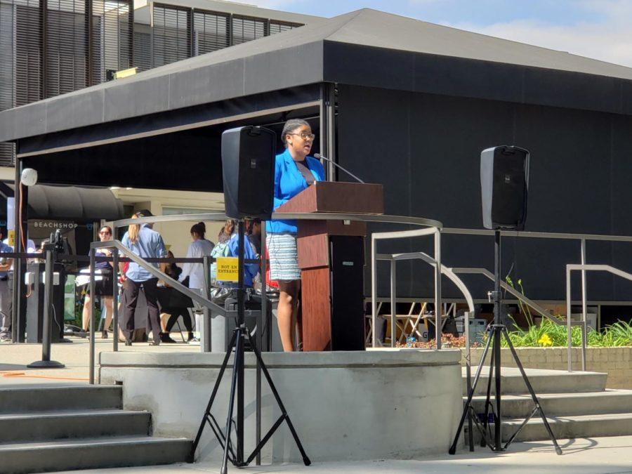 Professors and Students at VOTE event Oct 2018