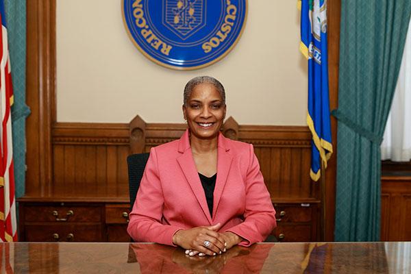 Portrait photo of Secretary of the State Stephanie Thomas