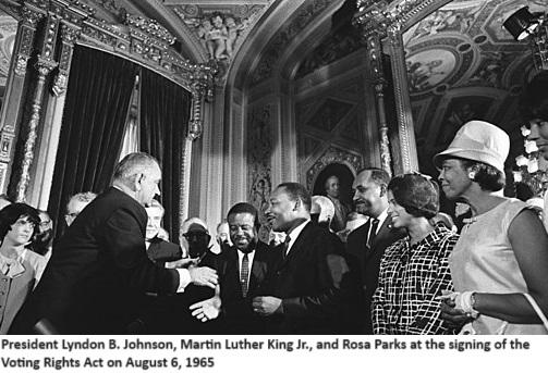 black and white photo of president lyndon johnson, martin luther king jr and rosa parks at the signing of the voting rights act on august 6 1965