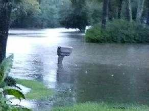 Harvey flood showing water to mailbox 2017 Harvey flood showing water to mailbox 2017