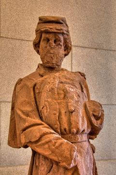 image of the forlorn soldier statue