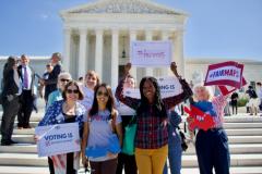 LWV members rally at the Supreme Court