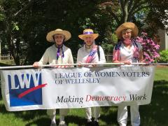 LWVW marches in the Wellesley Parade