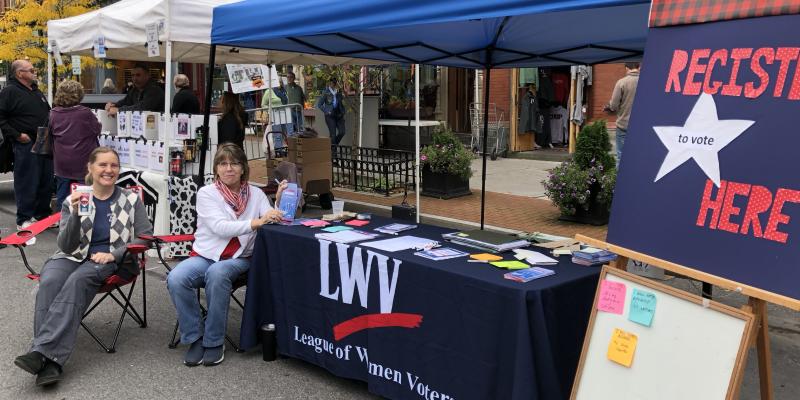Fal Fling 2018 Registering Voters on Main St.