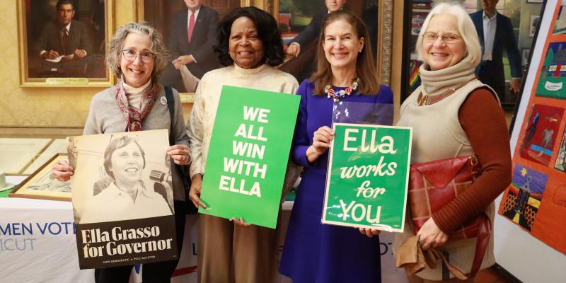 picture of Patricia Rossi, Peggy Lampkin, Susan Bysiewicz, and Joanne Moore