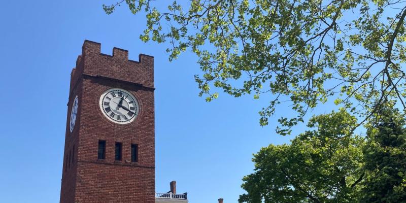 Hudson clocktower spring