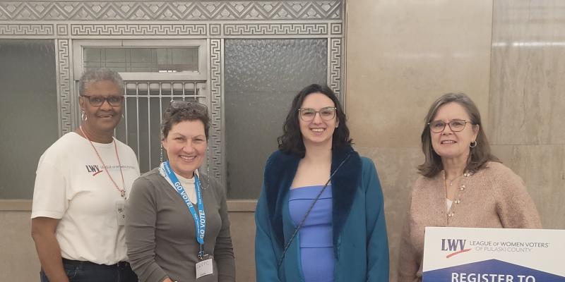 League Members Smile at Naturalization Ceremony