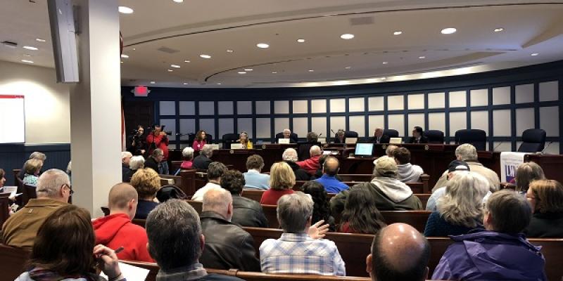 photo of audience for Clean Drinking Water forum