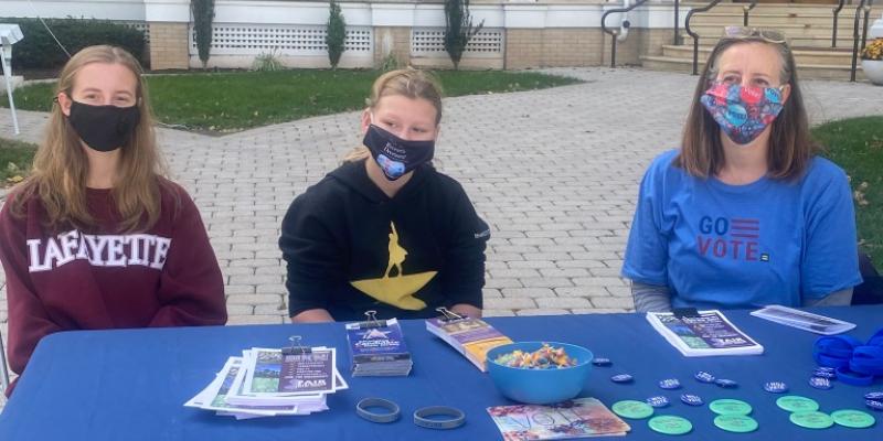 Sussex Highlands members at tabling event, October 27, 2020