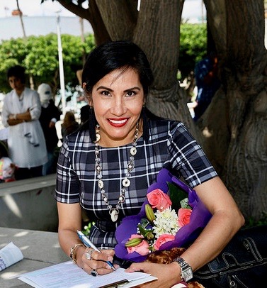 Naturalized citizen registering to vote