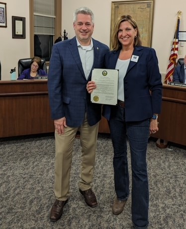 Jeff and Tracey w proclamation