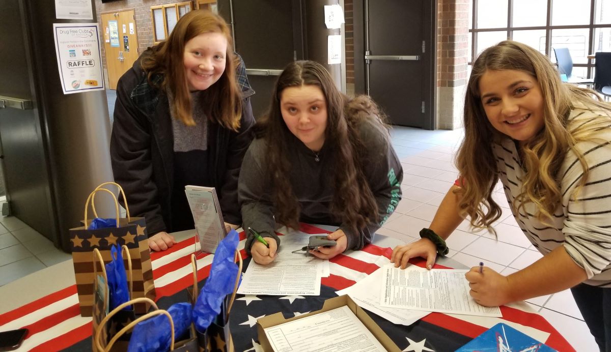students registering to vote